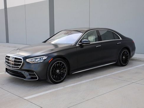Used 2022 Mercedes-Benz S 580 4MATIC Sedan image 4