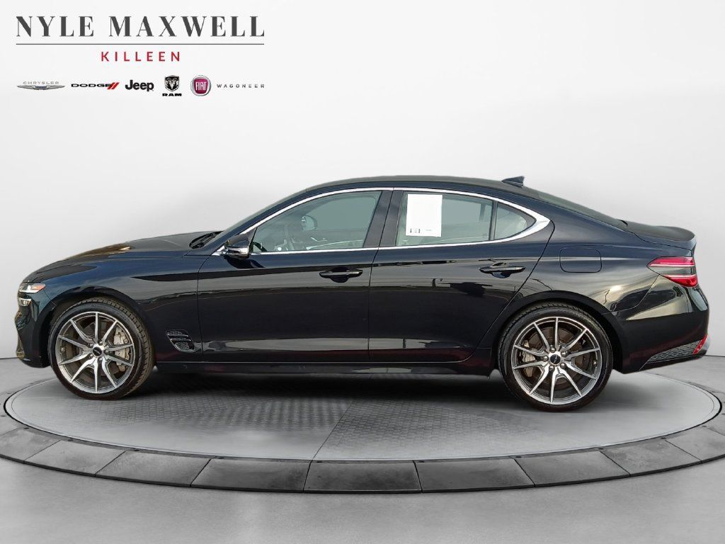 Used 2025 Genesis G70 2.5T RWD image 13