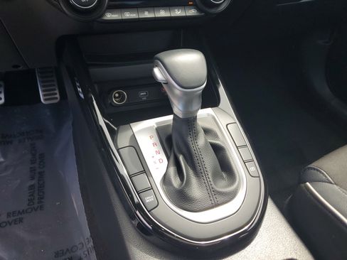 Used 2024 Kia Forte GT-Line w/ GT-Line Premium Package image 24