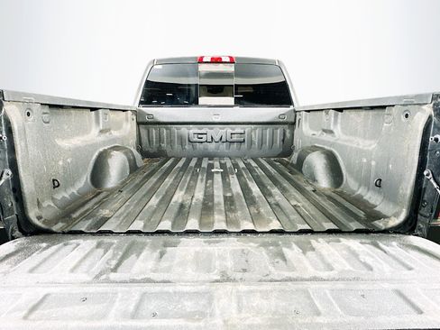 Used 2018 GMC Sierra 1500 SLT image 28