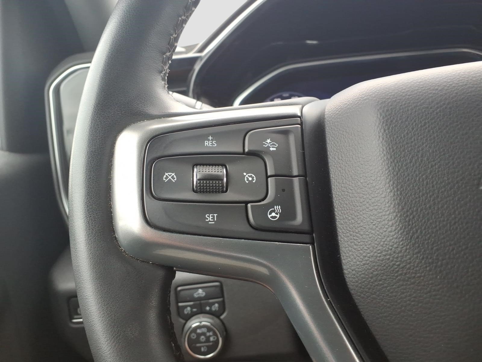 Used 2023 Chevrolet Silverado 1500 RST AWD/4WD image 23