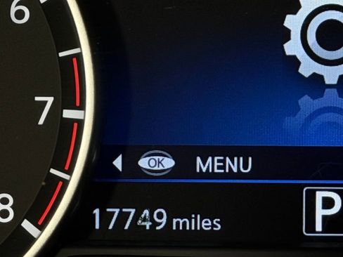 Used 2024 Nissan Murano Platinum w/ Cargo Package image 15