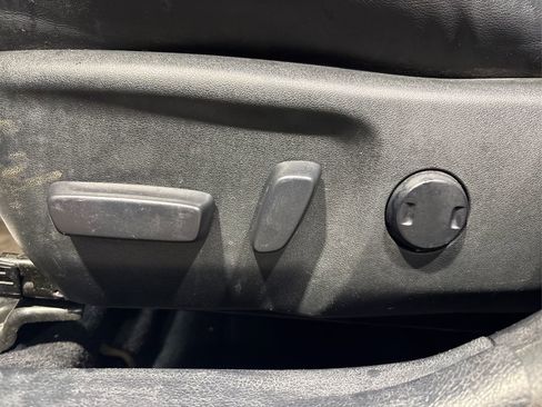 Used 2017 Toyota Camry SE image 34