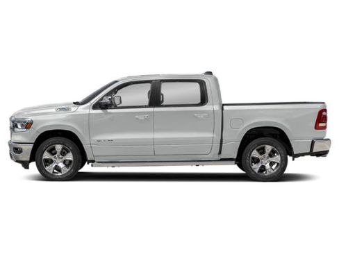 Used 2024 RAM 1500 Laramie AWD/4WD image 3