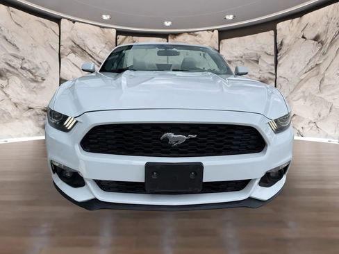 Used 2016 Ford Mustang Premium image 9