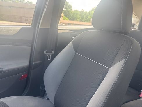Used 2013 Ford Focus SE FWD image 13
