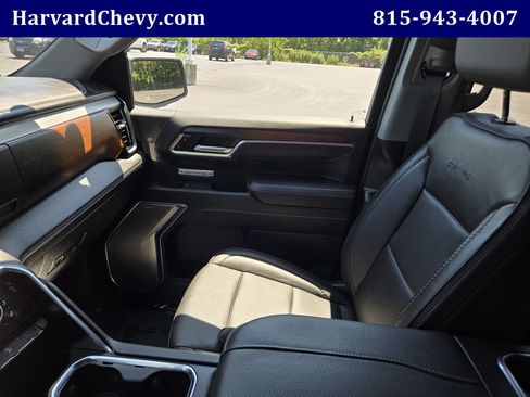 Certified 2026 GMC Sierra 1500 Denali w/ Denali Reserve Package AWD/4WD image 14