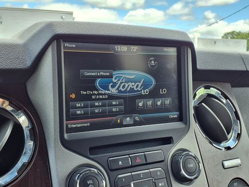 Used 2015 Ford F350 Lariat w/ Lariat Ultimate Package AWD/4WD image 12