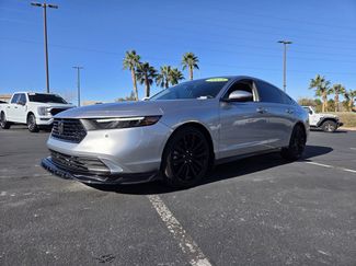 Used 2023 Honda Accord Touring video 2