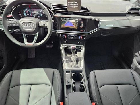 New 2025 Audi Q3 2.0T Premium w/ Convenience Package AWD/4WD image 14