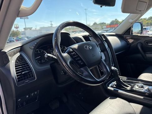 Used 2021 INFINITI QX80 Luxe image 16