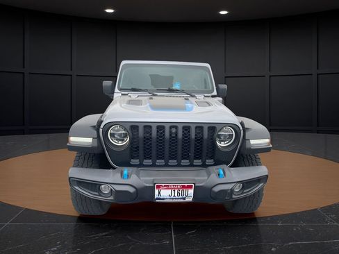 Used 2021 Jeep Wrangler Unlimited Rubicon 4xe w/ Cold Weather Group AWD/4WD image 8
