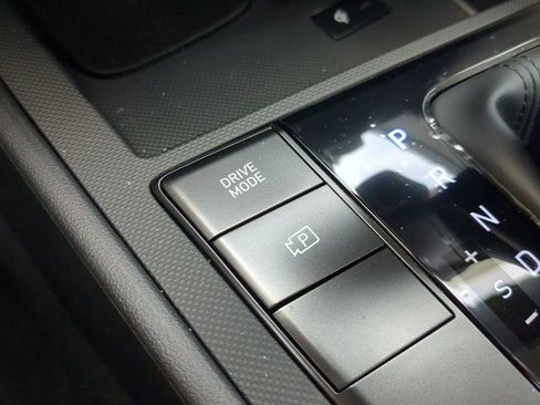 New 2025 Hyundai Elantra Sport image 16