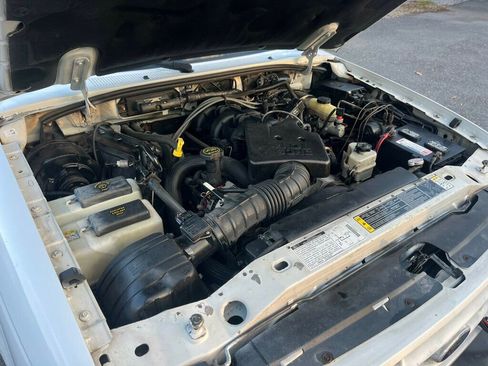 Used 2001 Ford Ranger 4x4 Regular Cab image 32
