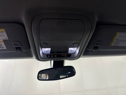 Used 2019 GMC Terrain SLE w/ Driver Convenience Package image 24