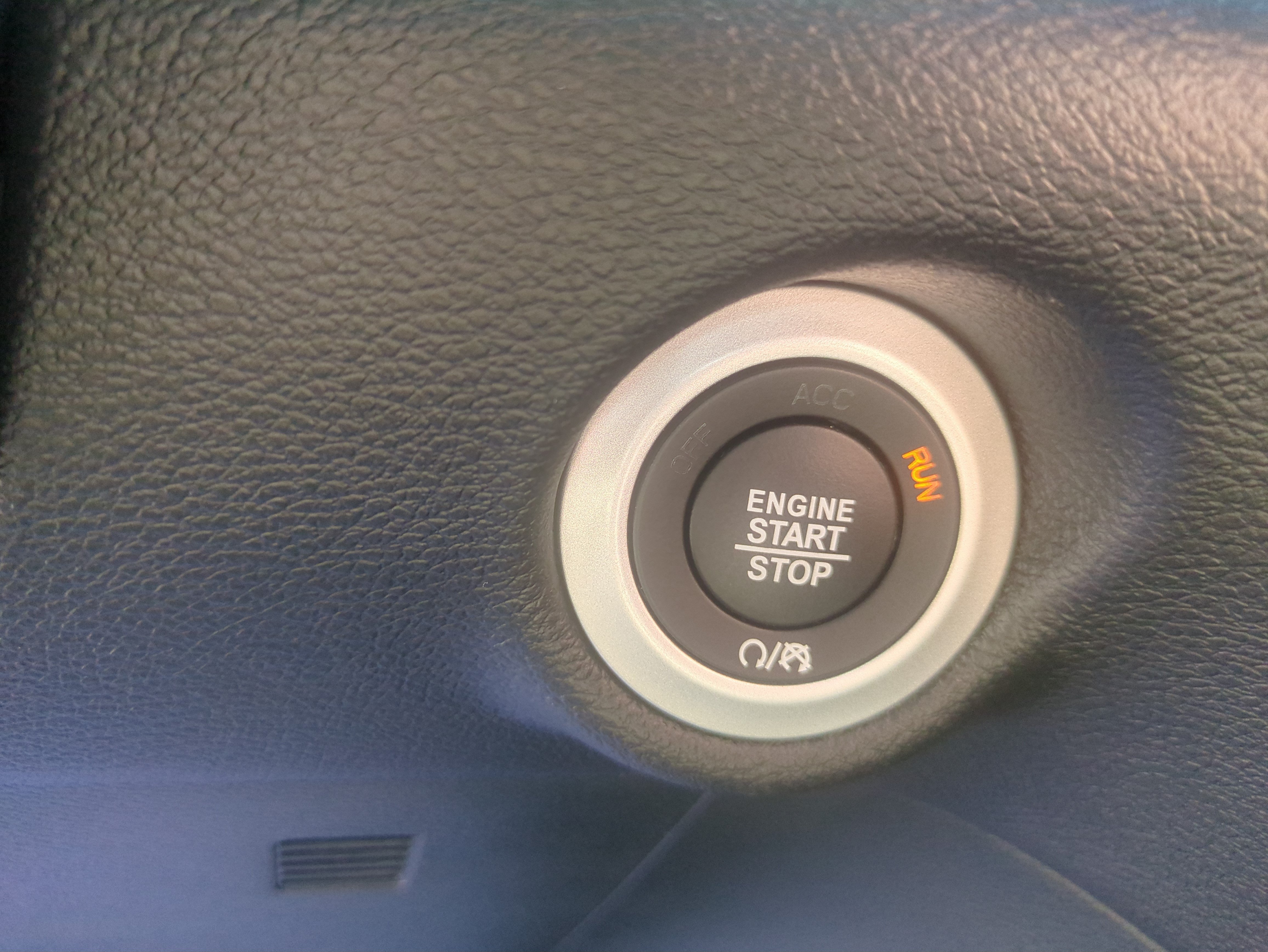 Used 2026 Chrysler Voyager LX FWD image 21