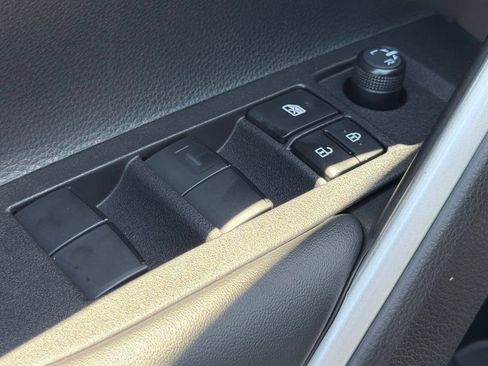 New 2026 Toyota Corolla Cross LE FWD image 19