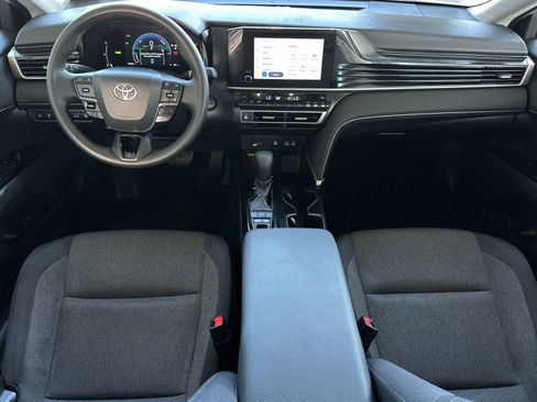 Used 2025 Toyota Camry LE FWD image 12