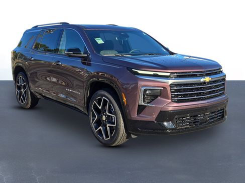 New 2026 Chevrolet Traverse High Country image 3