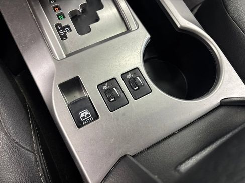 Used 2018 Toyota 4Runner SR5 Premium RWD image 23