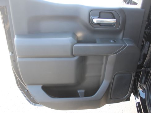 Used 2020 Chevrolet Silverado 1500 Custom Trail Boss w/ Custom Convenience Package image 23