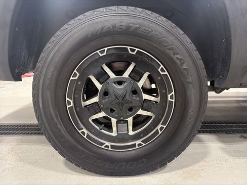 Used 2015 RAM 1500 Rebel image 16