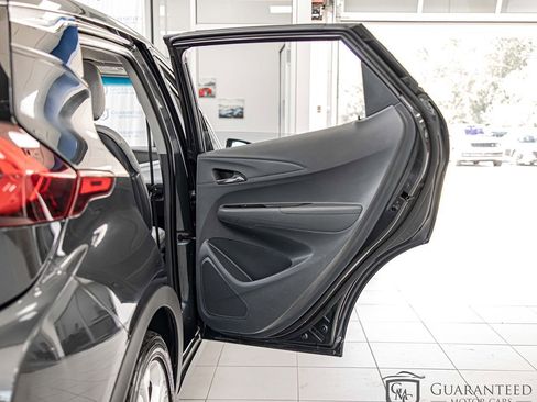 Used 2020 Chevrolet Bolt LT FWD image 34