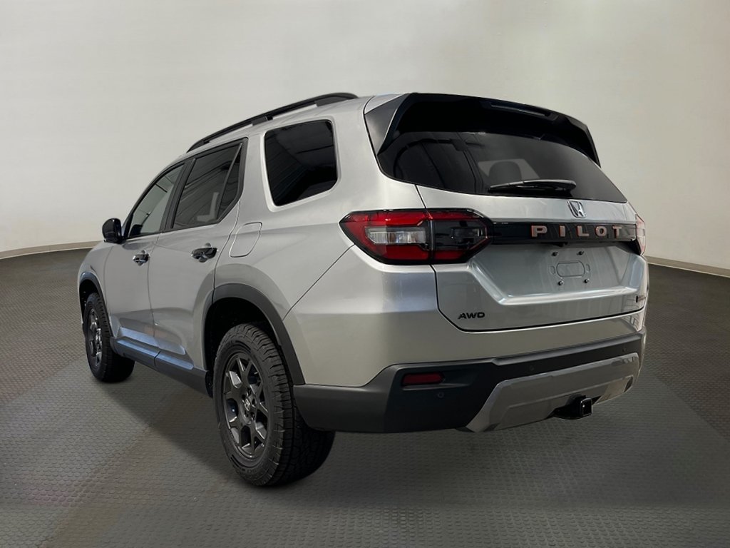 New 2026 Honda Pilot TrailSport image 3