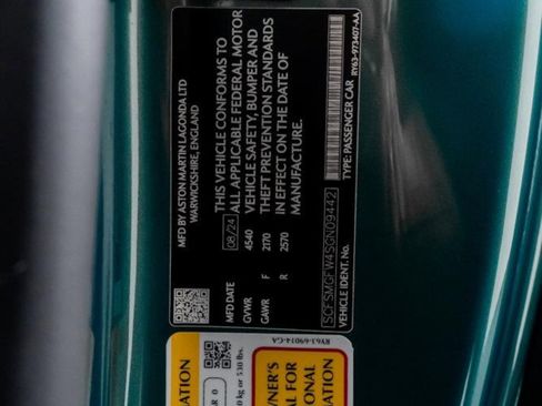 Used 2025 Aston Martin V8 Vantage Coupe image 54