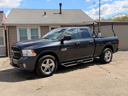 Used 2018 RAM 1500 Express w/ Express Value Package image 2