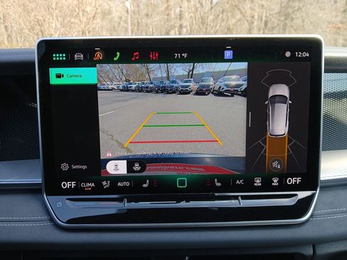 New 2026 Volkswagen Tiguan SE R-Line FWD image 19
