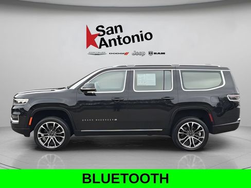 Used 2022 Jeep Grand Wagoneer Series III w/ Flexible Seating Group AWD/4WD image 4