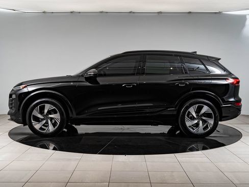 Used 2025 Audi Q6 e-tron Premium Plus w/ Premium Plus AWD/4WD image 5