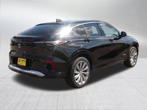 New 2025 Buick Envista Avenir image 7