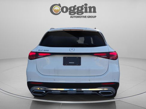 Used 2025 Mercedes-Benz GLC 300 image 5