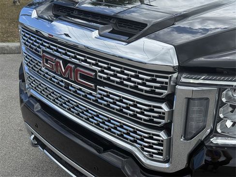 Used 2023 GMC Sierra 2500 Denali image 7