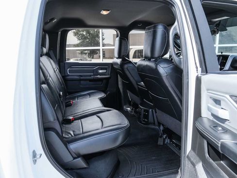Used 2022 RAM 2500 Big Horn AWD/4WD image 34