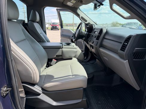 Used 2017 Ford F250 XL w/ Power Equipment Group RWD image 24