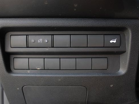 Used 2022 Mitsubishi Outlander SE image 14