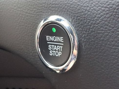 Used 2022 Ford Edge SEL w/ Convenience Package AWD/4WD image 29