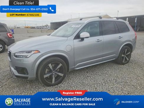 Used 2017 Volvo XC90 T8 R-Design image 1