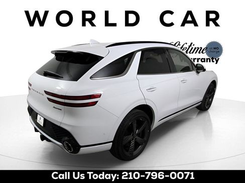 Used 2025 Genesis GV70 3.5T Sport w/ Sport Prestige Package image 7