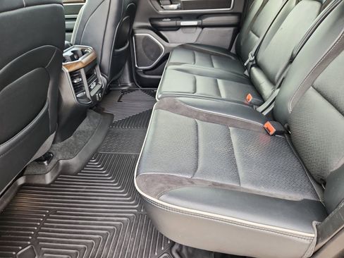 Used 2022 RAM 1500 Laramie image 11