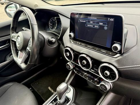 Used 2021 Nissan Sentra SV image 28