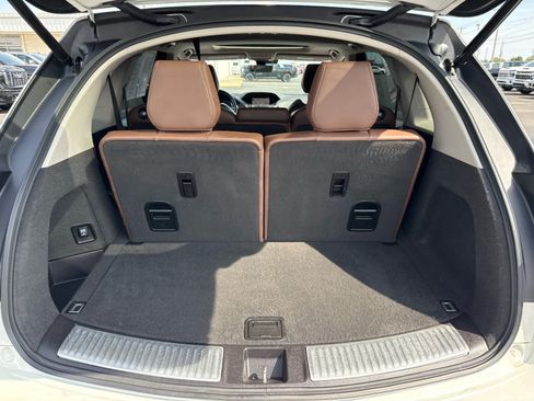 Used 2018 Acura MDX w/ Technology Package AWD/4WD image 24