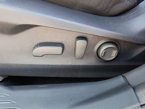 Certified 2025 Subaru Outback Premium image 14