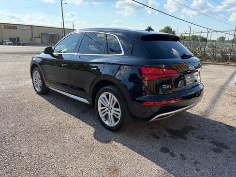Used 2019 Audi Q5 2.0T Premium Plus w/ Premium Plus Package AWD/4WD image 6