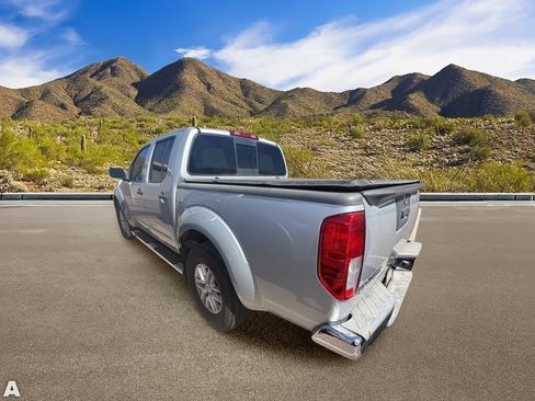 Used 2017 Nissan Frontier SV RWD image 3