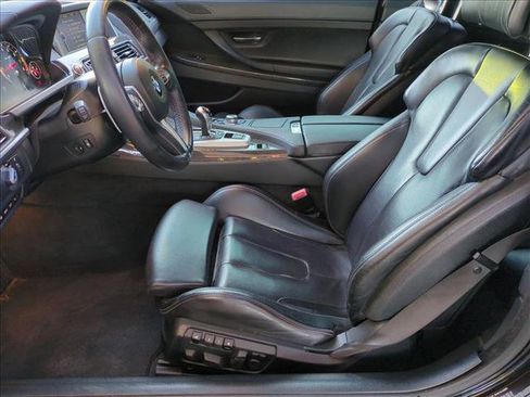 Used 2013 BMW M6 Convertible image 15