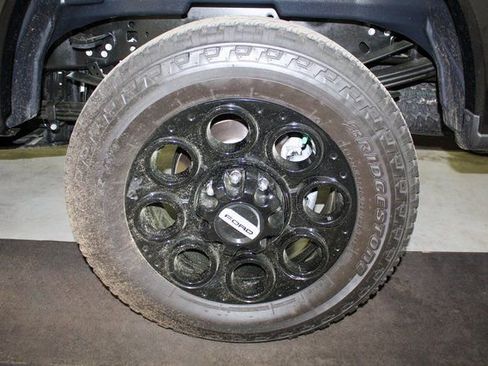 Used 2025 Ford F350 Lariat w/ Black Appearance Package image 21